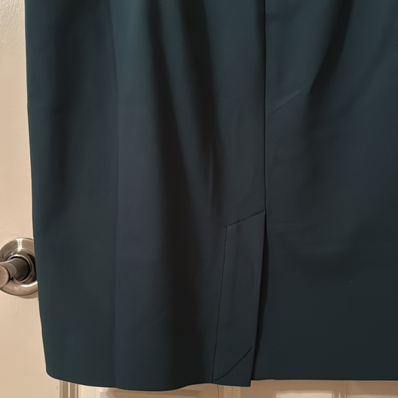 Van Heusen Green Pencil Skirt! - Picture 13 of 14